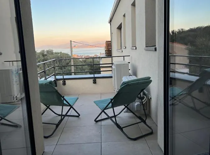 Isularossabellavista-grandpenthouse Lejlighed
