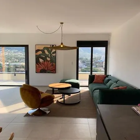 Isularossabellavista-grandpenthouse