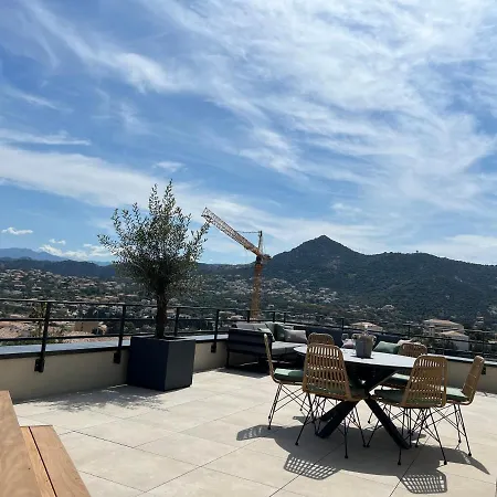 Isularossabellavista-grandpenthouse * L'Ile-Rousse (Corsica)